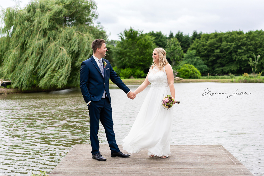 Hochzeitsfotos am See in Visbek Elysianna Lumiere Photography