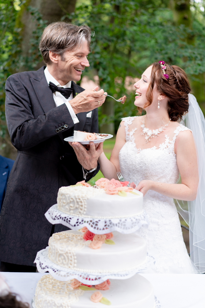 Hochzeitsreportage vom Profi - Anschnitt der Torte