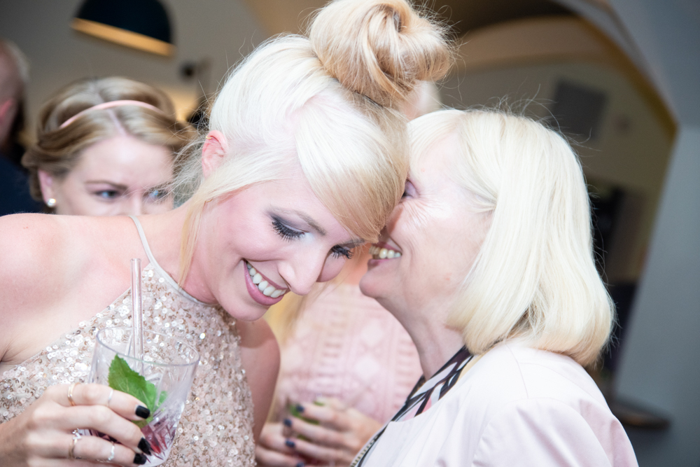 Die kleinen Momente einer Hochzeit eingefangen vom Profi Fotograf Bremen
