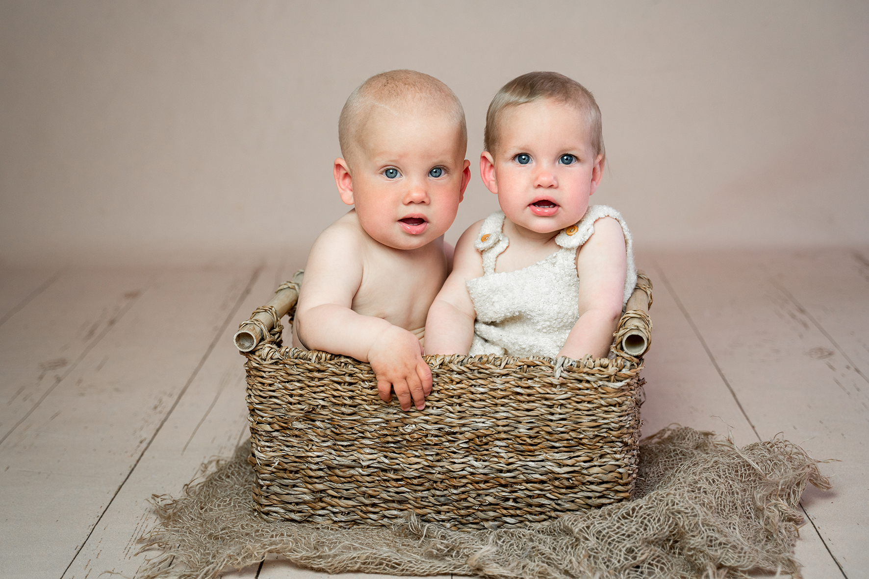 Zwillinge Fotoshooting Babyfotograf Bremen Fotograf Schwanewede