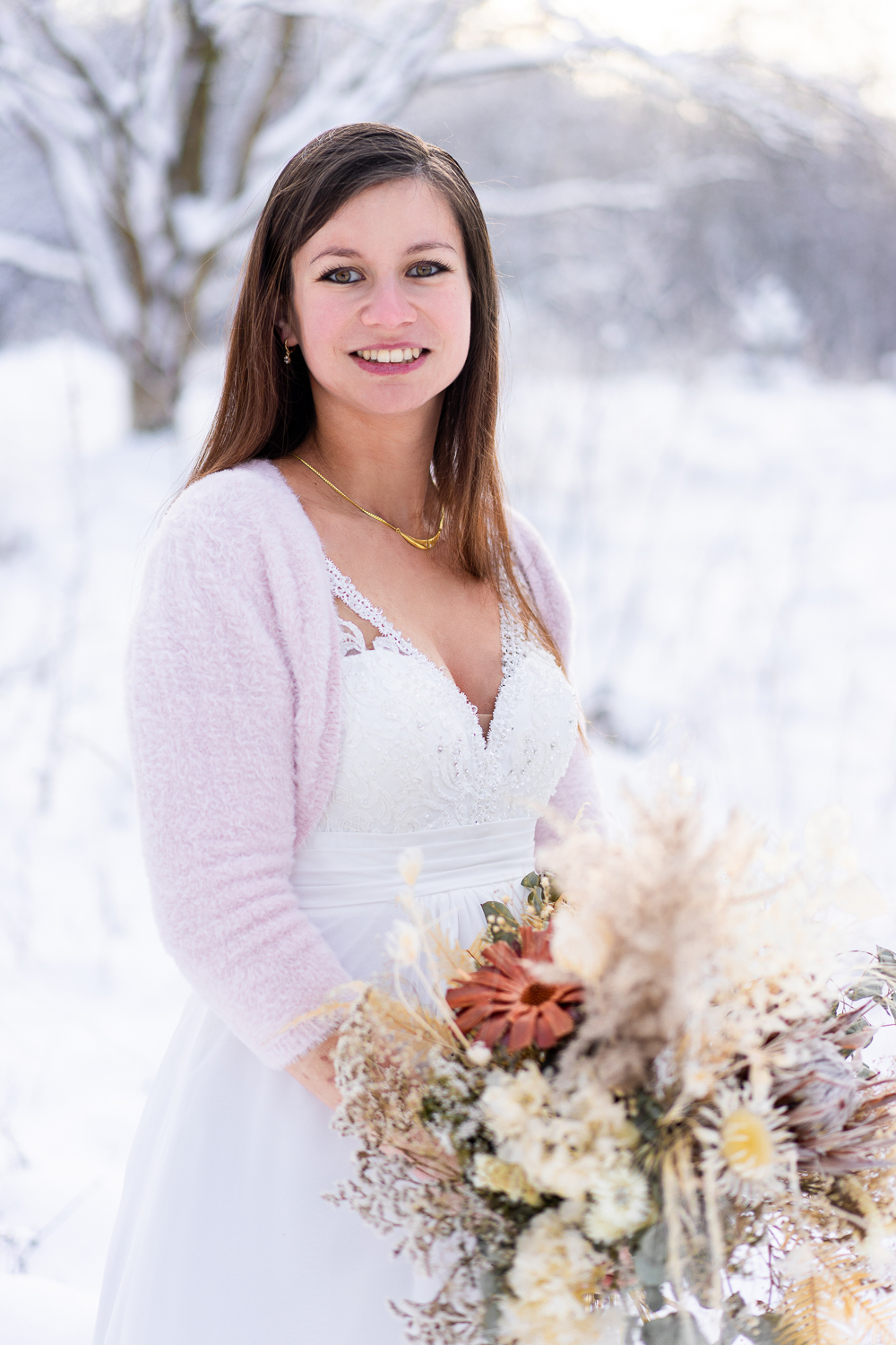 Portrait der Winterbraut beim After Wedding Shooting Hochzeitsfotografin bremen